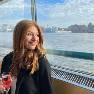 Meet your Posher, Carly